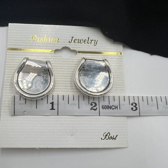 Vintage Clip On Earrings Silver Tone Chunky Thumb Print Style Silver Plated BEST - Picture 6 of 7